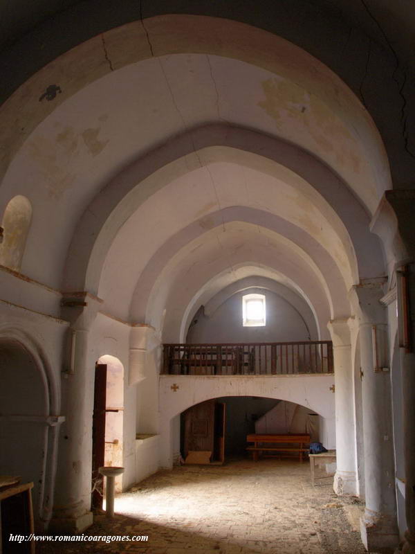 INTERIOR DEL TEMPLO HACIA LOS PIES. CORO ALTO DE FBRICA